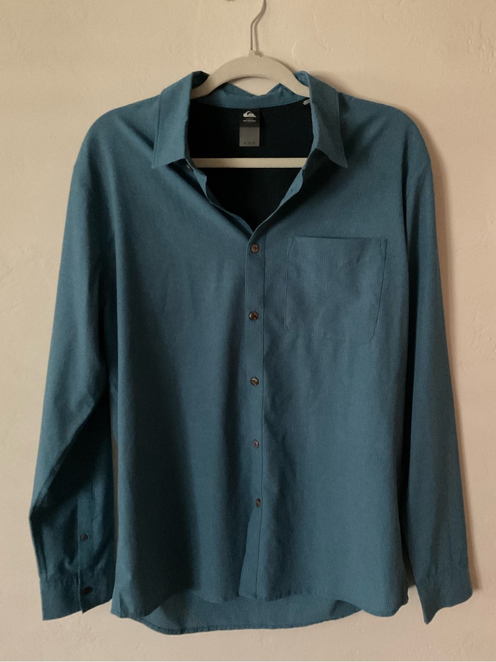 Quiksilver Men's Teal Long-Sleeve Button-Up Shirt Medium